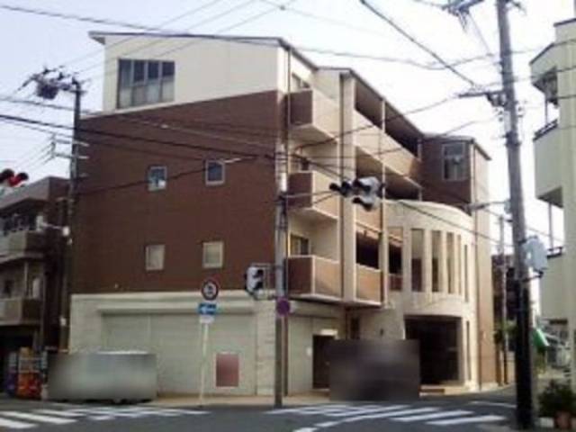 プラム・サン外観写真1