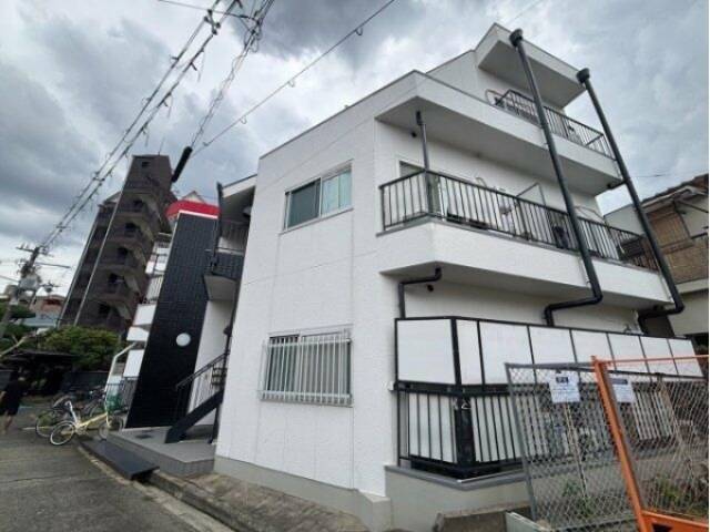 石富ハイツ外観写真1