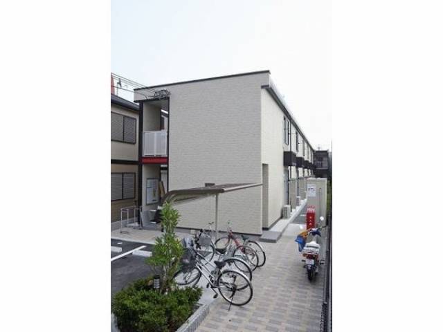 レオパレスソフィア高槻外観写真1