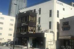 UIビル外観写真