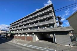 イーズ南春日丘外観写真