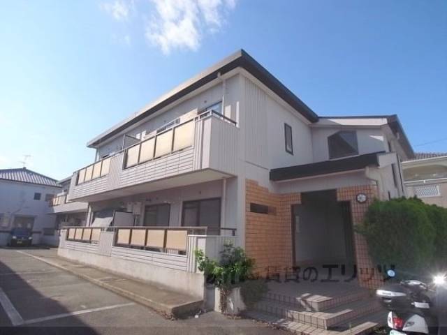 レジデンス大蔵司外観写真1