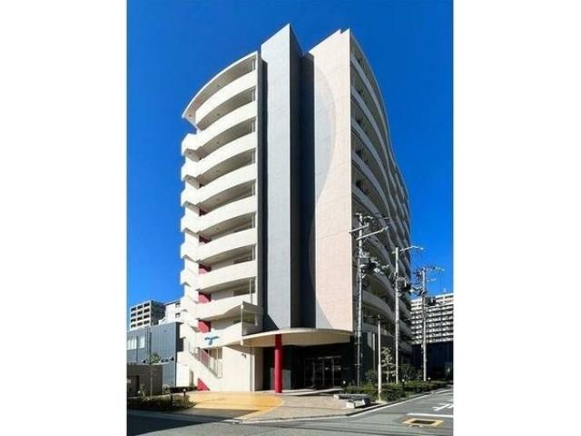 セレニテ江坂ルフレ外観写真2