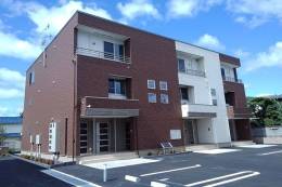 パインルーツⅢ外観写真