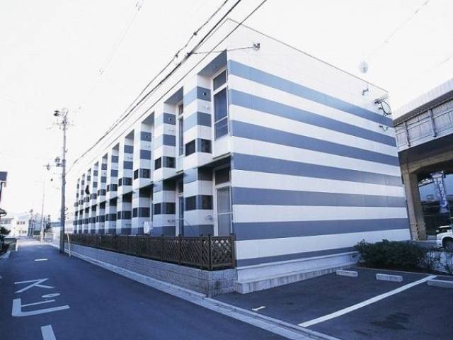 レオパレス辻子外観写真1