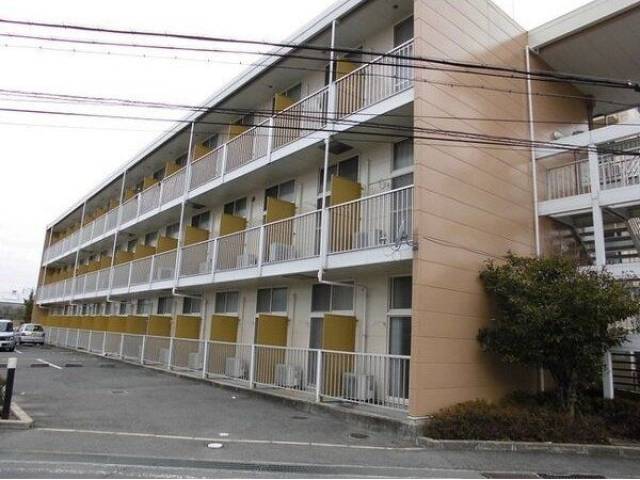 レオパレスグラン ビュイッソン外観写真3