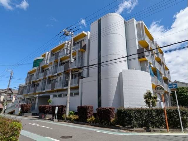 メイト緑地公園外観写真2