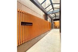 to U 天神橋外観写真