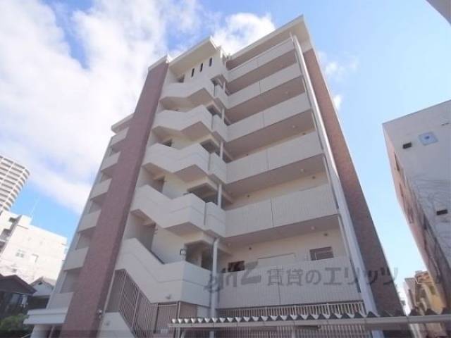 ラフィーエ高槻外観写真1