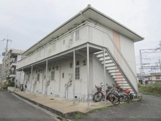 ルリアン高槻外観写真1