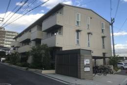 ライトフレーバー千里丘外観写真