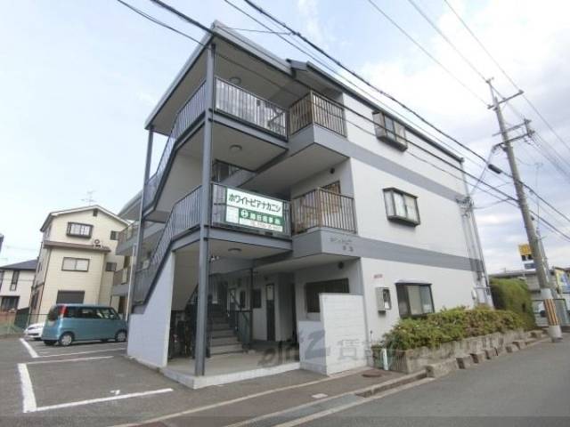 ホワイトピア中西外観写真1