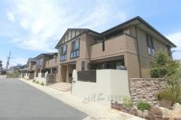 エストリヴィエール外観写真