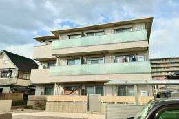 Ｒｏｃｈｅｒ　Ｖｉｌｌａｇｅ外観写真