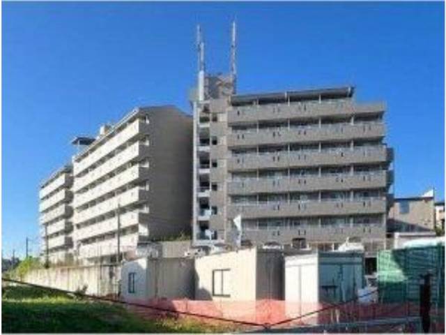 Gran Pino 春日(プランツ緑地)外観写真1