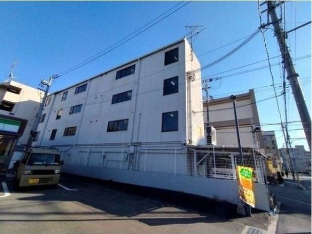 ウエストハイツ外観写真1