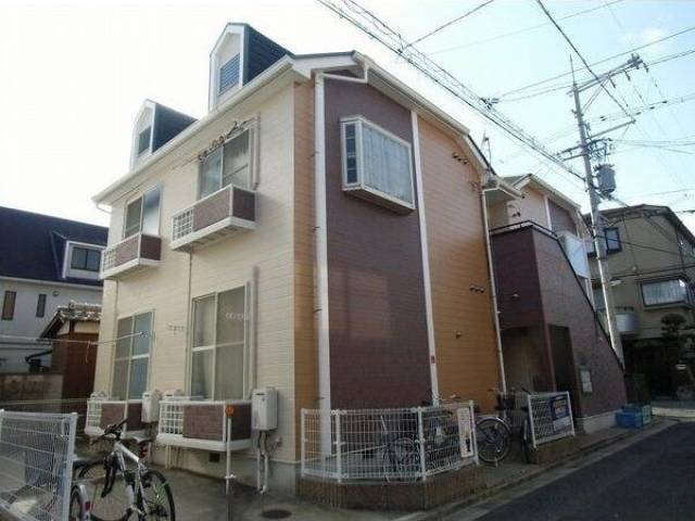 レオパレスアーバン泉外観写真1