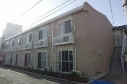 レオパレスウィンゴ外観写真