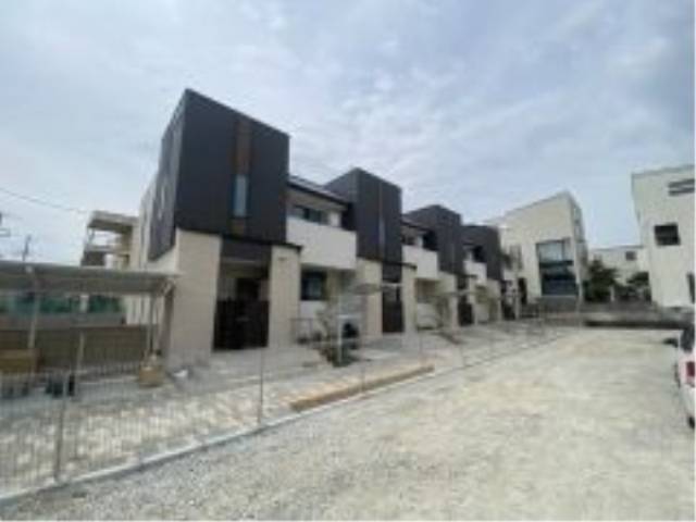 グラッドネス江坂外観写真1