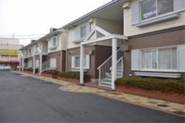 ホワイティハイツC棟外観写真