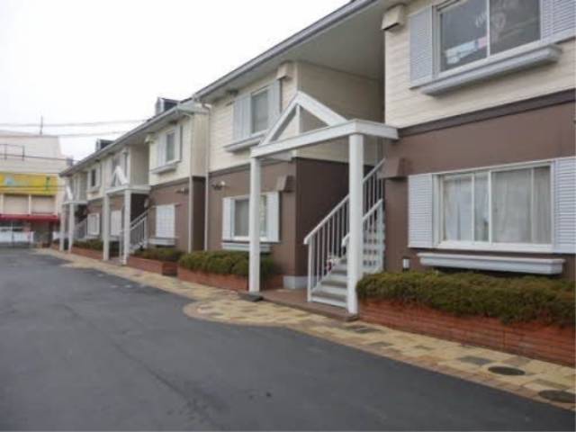 ホワイティハイツC棟外観写真1