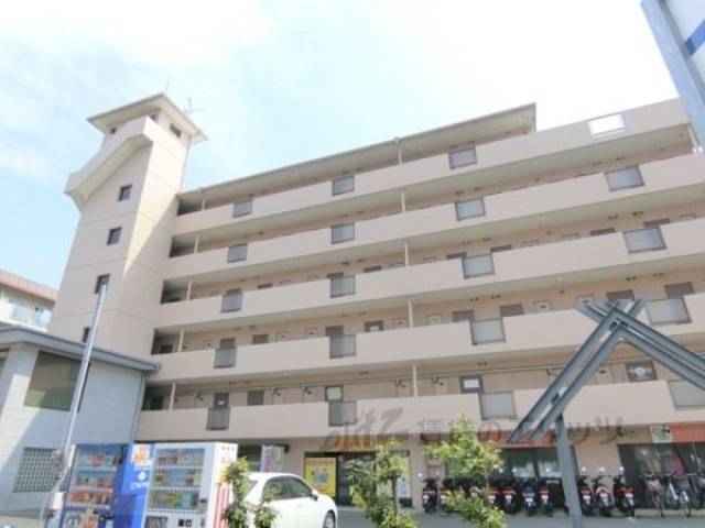 ロイヤルミサワ外観写真1