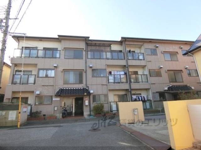 上穂ロイヤルハイツ外観写真1