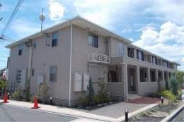 オーヴェスト1号館外観写真