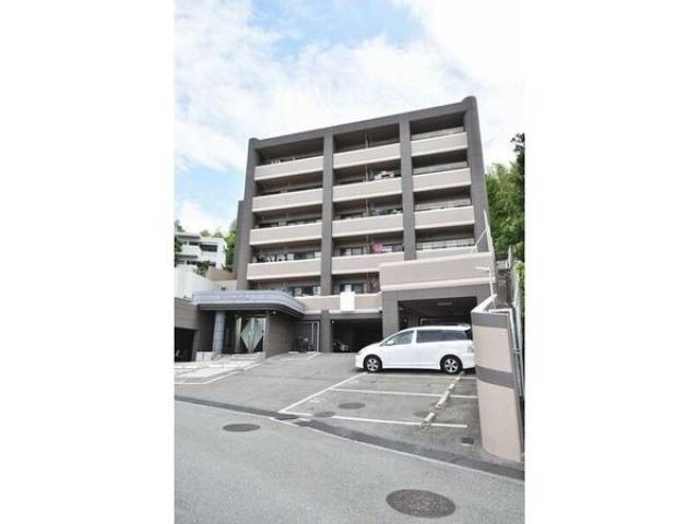 ドミール千里外観写真1