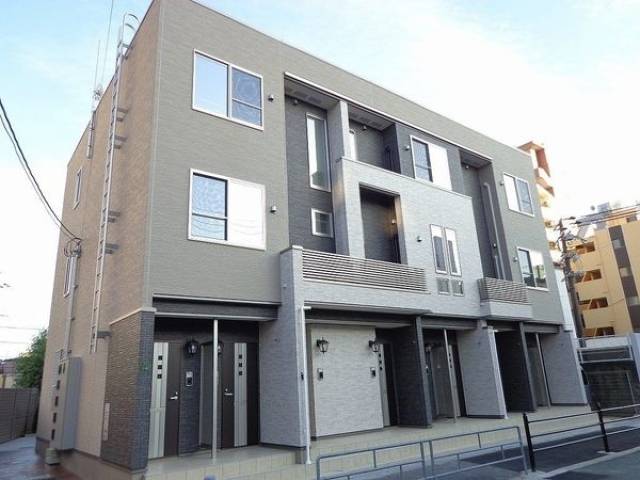 パーチェ　ブレッザ外観写真1