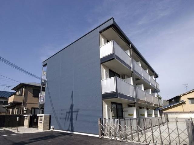 レオパレスセレッソ外観写真1