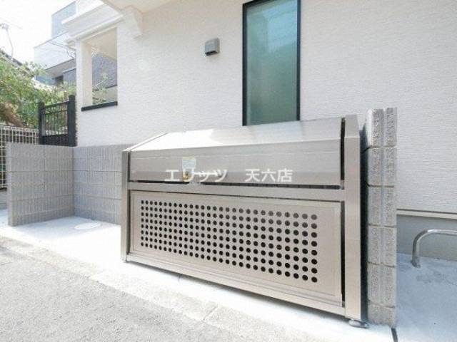 プール・トゥジュール ジャンフランソワ外観写真2