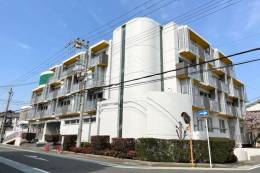 メイト緑地公園外観写真