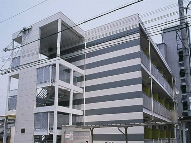 レオパレスドミール外観写真1