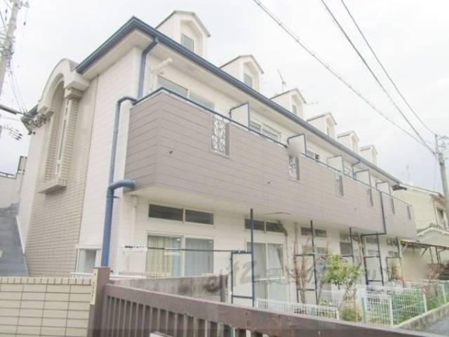 ビー・エスパース外観写真1