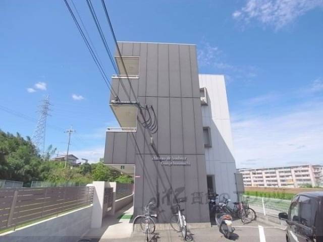 シャトーボヌゥール郡家本町外観写真2
