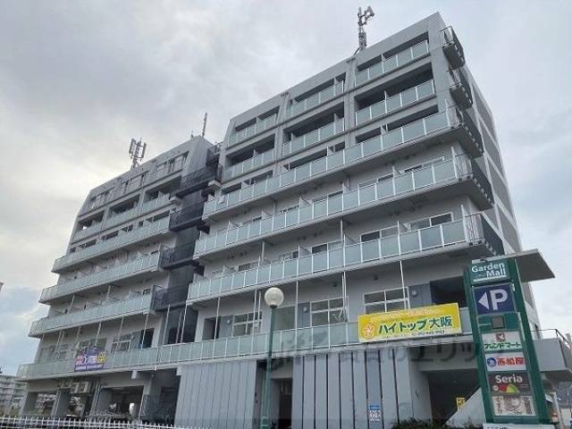 グランヴァレー彩都外観写真1