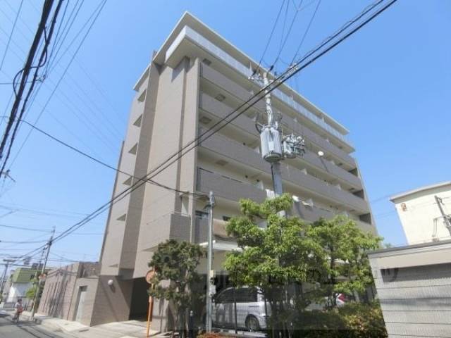 レヴェヴィラージュ外観写真1