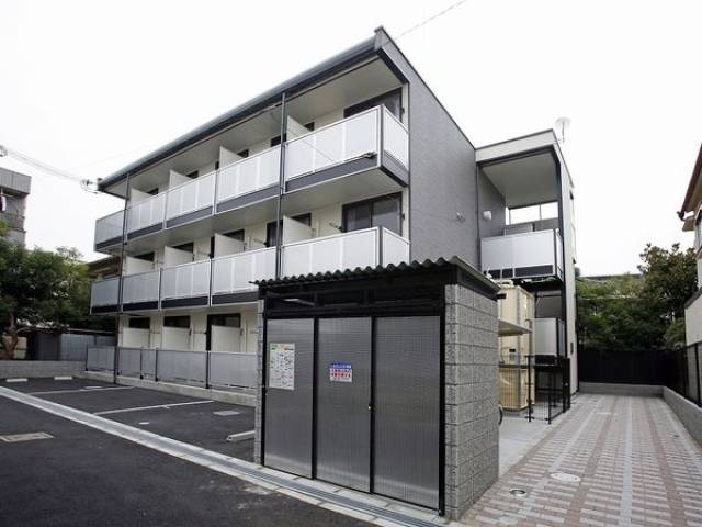 レオパレス吹田高浜外観写真1