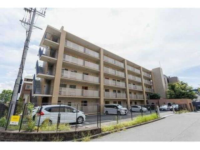 シュロス桃山台外観写真2