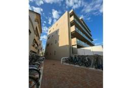 ラウロ相川外観写真