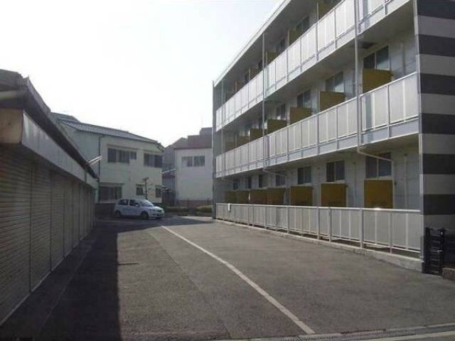 レオパレス豊里外観写真1