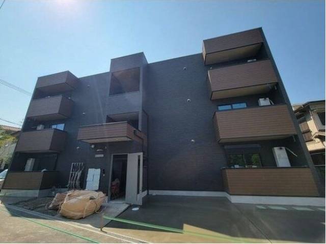 Louis Apartment 吹田東リバーパーク外観写真1