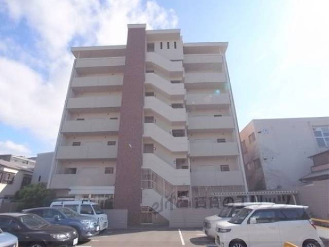 ラフィーエ高槻外観写真2