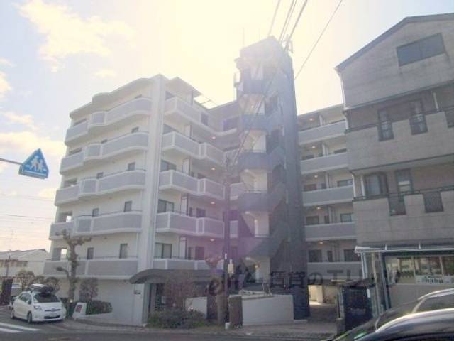 ロイヤル南茨木外観写真2