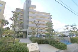 イリス・南茨木外観写真