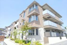 ガーデンパレス箕面　A外観写真