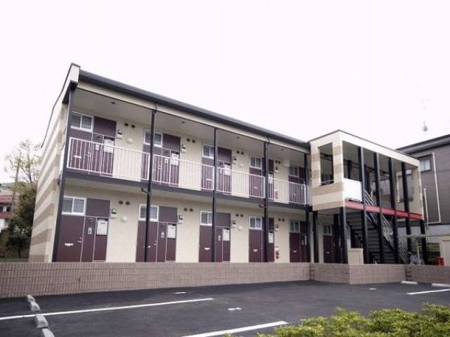 レオパレスレジデンス南春日丘外観写真1