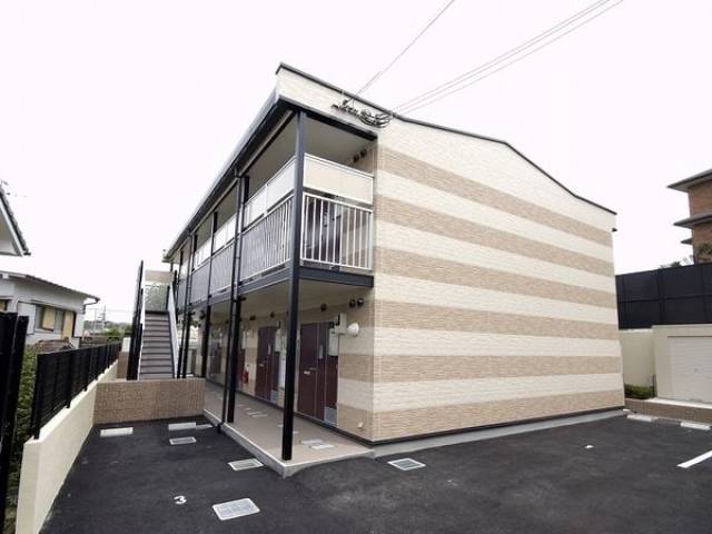 レオパレススカイヒルズ外観写真1