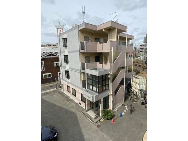 メゾンクレスト外観写真1